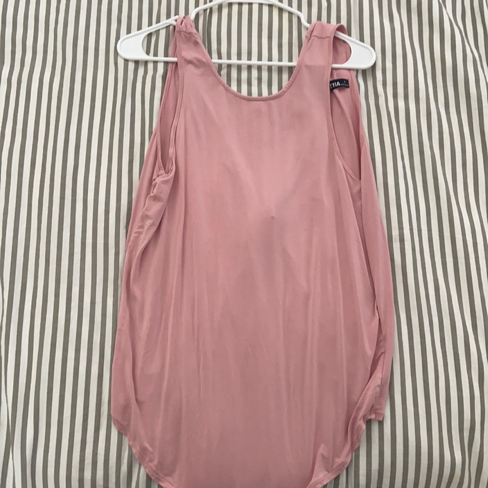 Ladies workout tank